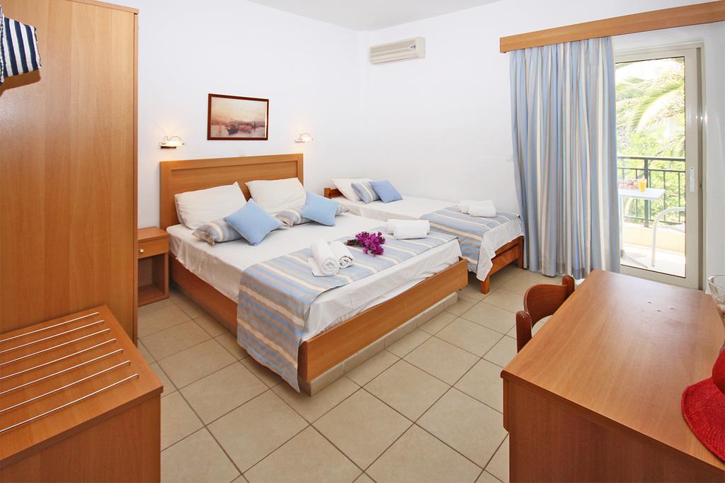 Miramare Hotel Neos Marmaras Camera foto